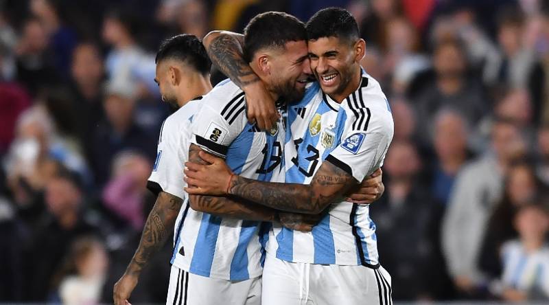 Hàng thủ Argentina